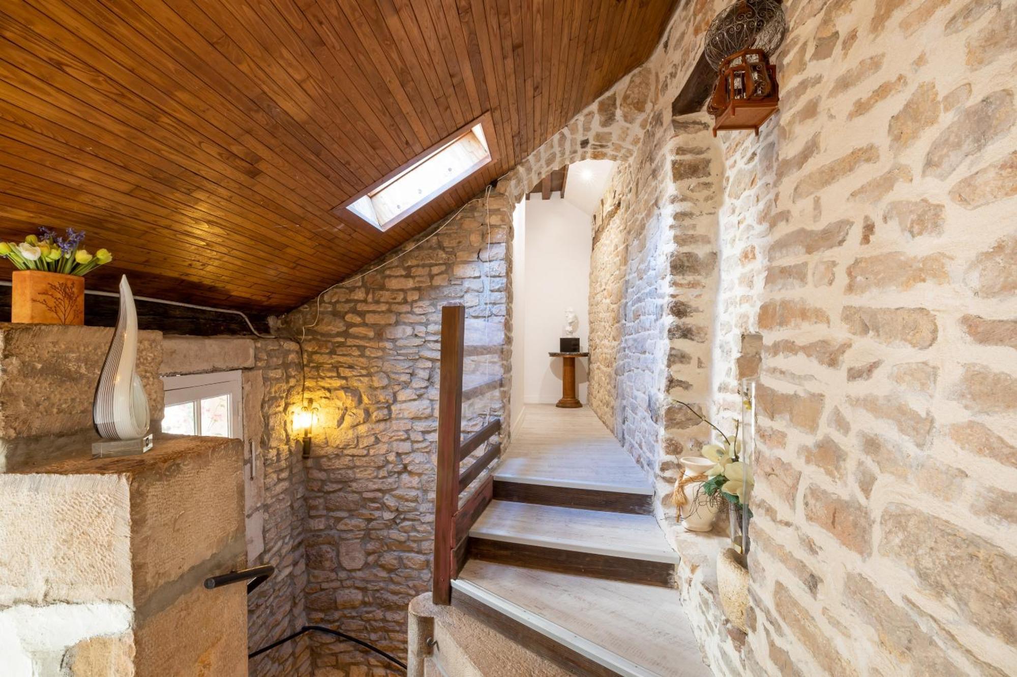 Residence Beaune Sweet Home, 4 Appartements D'Exception Avec Parking Inclus Esterno foto